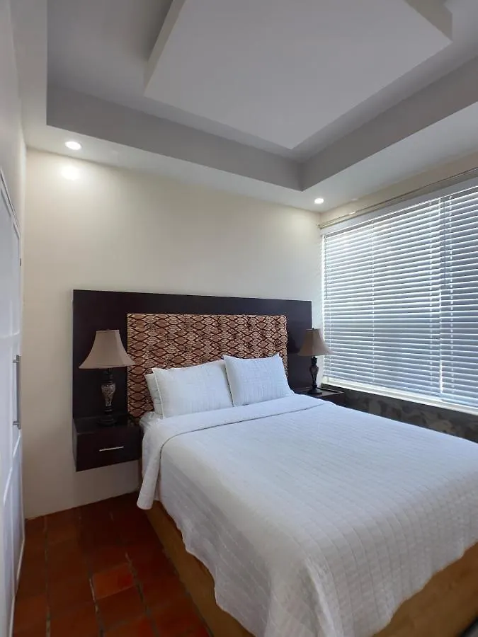 Stonetrail Hotel Arnos Vale