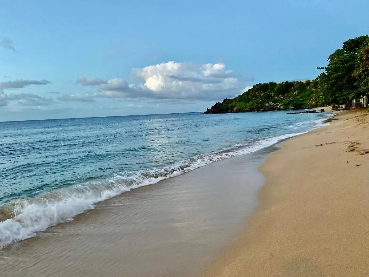 Stonetrail Hotel Arnos Vale 0*,  Saint Vincent and the Grenadines